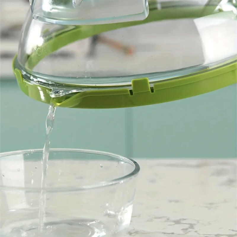 Ventilated Steam-Release Microwave Cover